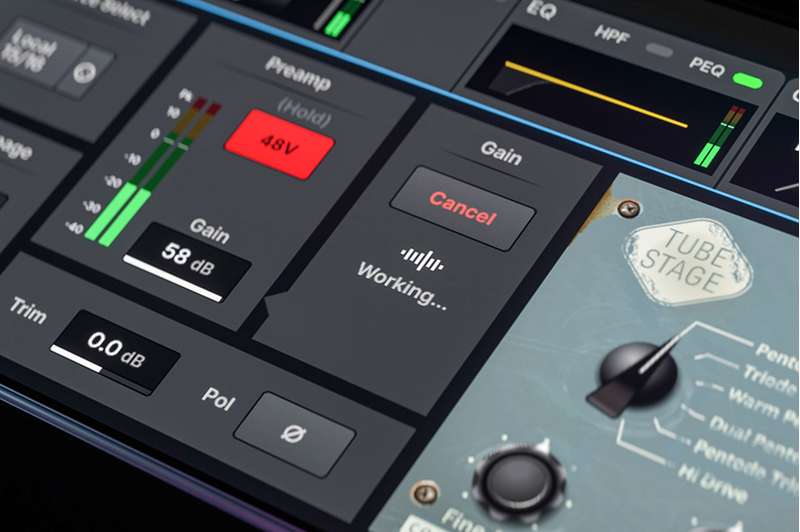 Allen & Heath Qu-6 Compact 38-In/24-Out 96kHz Digital Mixer