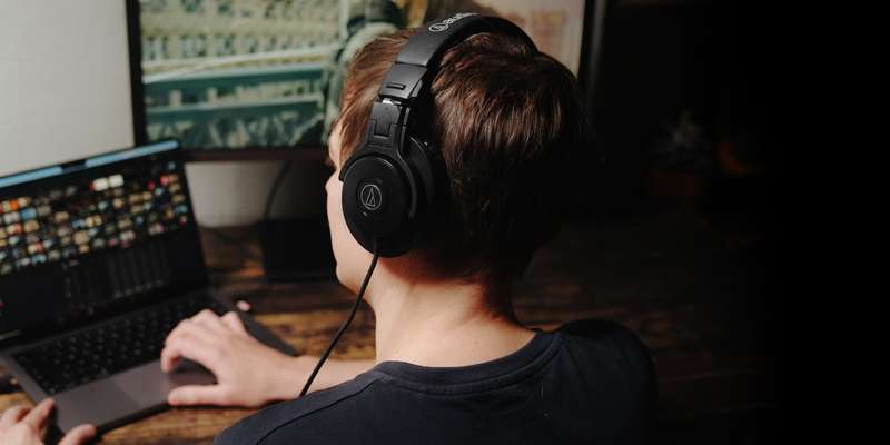 Audio Technica ATH‑M30x Professional Studio Monitor Headphone