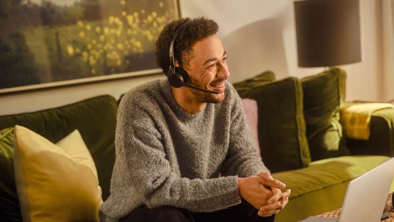 Jabra Evolve3 45 Stereo UC Headset - USB-C with LINK 390c Bluetooth Adapter