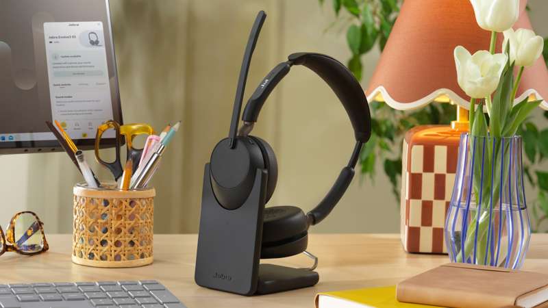 Jabra Evolve3 65 Stereo MS Headset - USB-A with LINK 390a Bluetooth Adapter