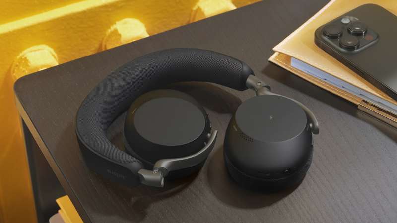 Jabra Evolve3 75 MS Bluetooth Headset - Wireless Charging Pad - Black (Link390c)
