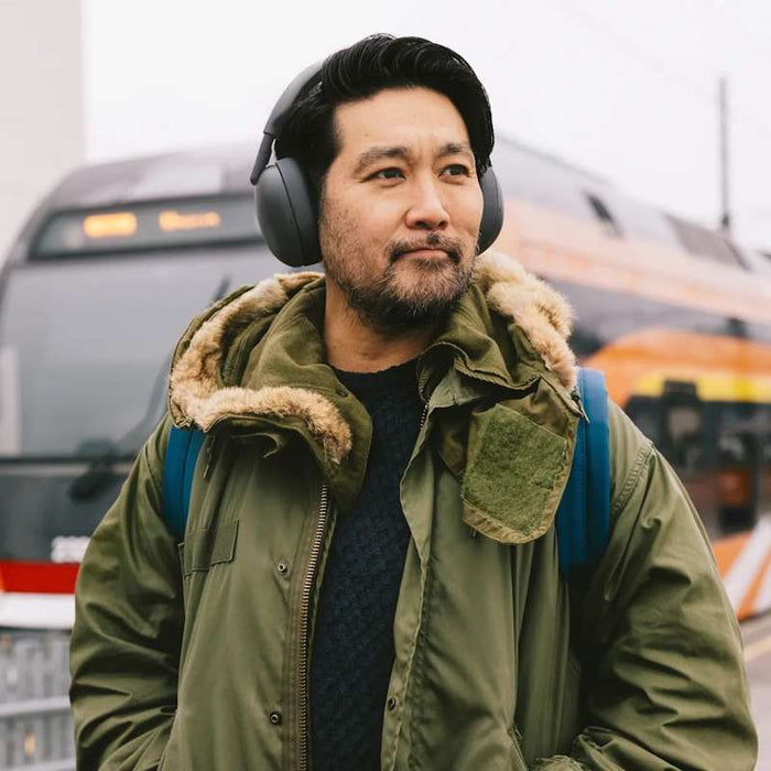 Logitech Zone Vibe Pro Adaptive Noise-Canceling Headphone with AI-powered Voice Isolation, Graphite