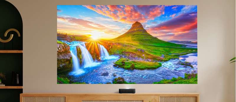 Optoma PHOTON  GO Portable Ultra-Short Throw Triple Laser RGB Projector