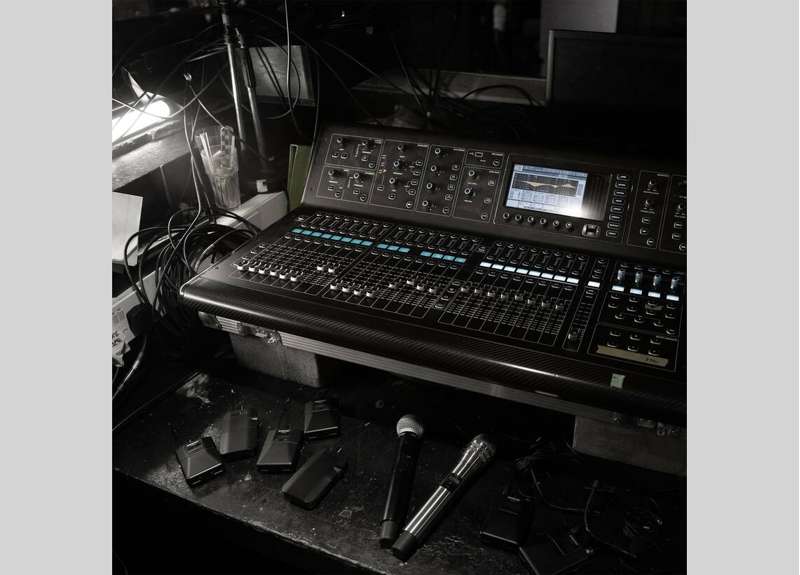 Shure PSM 300 In-Ear Personal Monitoring System