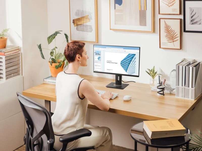Viewsonic 27" QHD Ergonomic IPS Monitor with Ambient Light Sensor